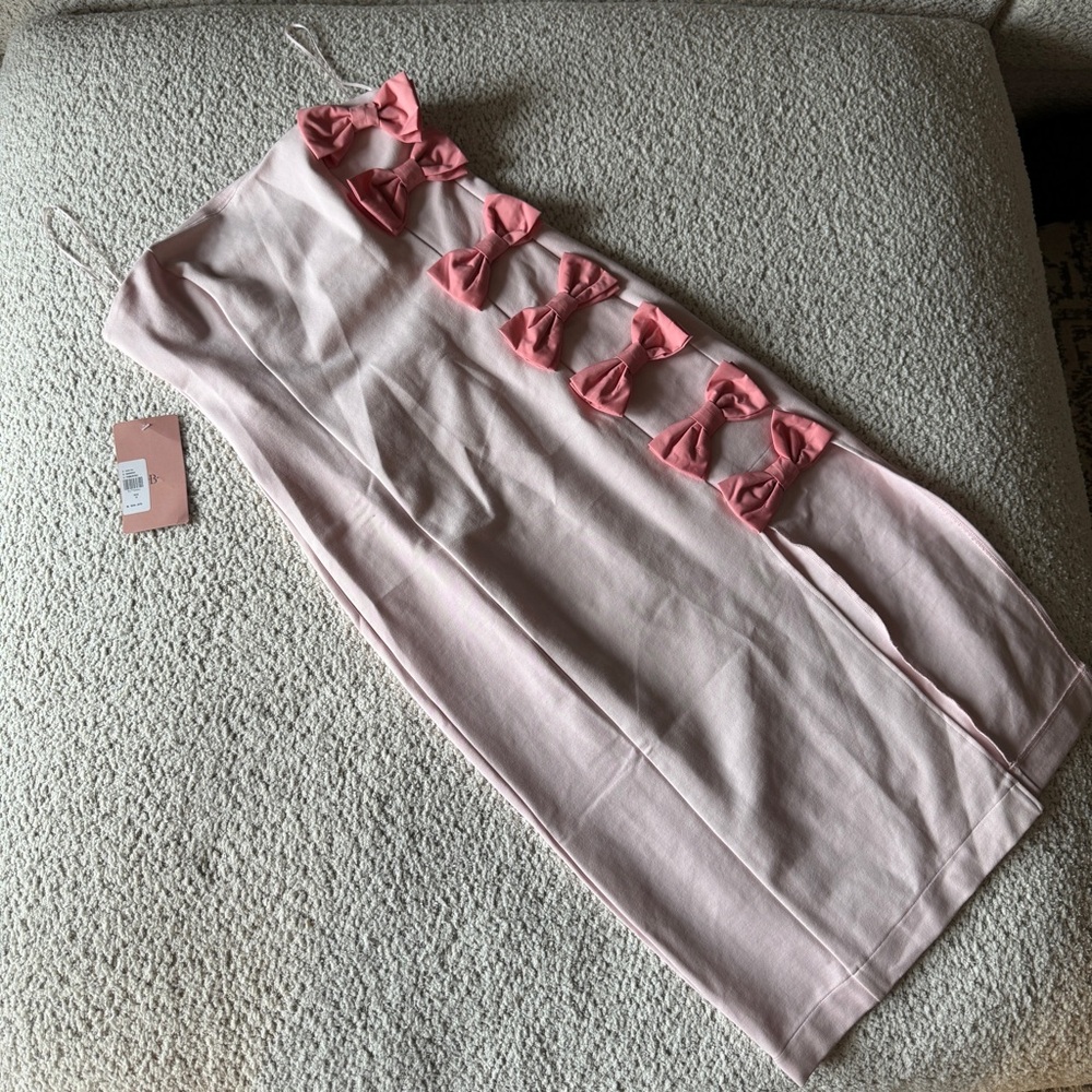 Bow dress - Picture 3 of 8